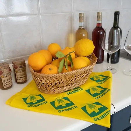 Hospes Guest House - Tropea تروبيا