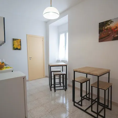 Hospes Guest House - Tropea بيت ضيافة *